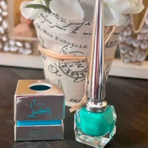 Christian Louboutin Limited Edition Tiffany Blue  Nail Polish Dragonflash New - Picture 1 of 4